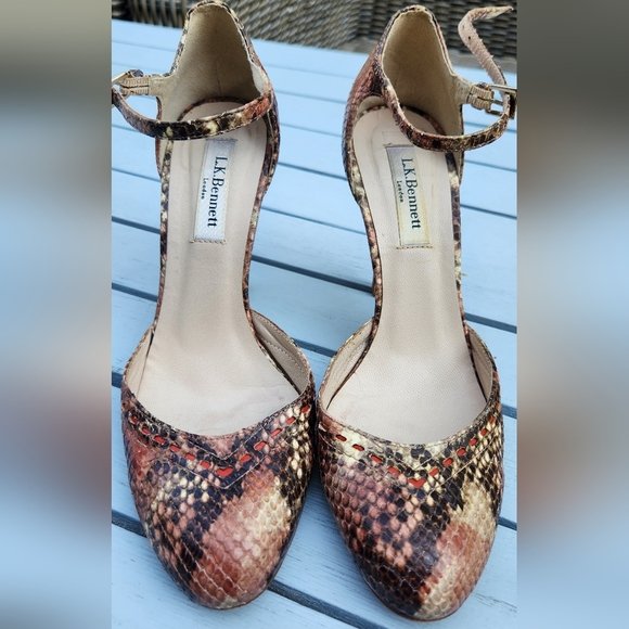 L.K. Bennett dusty pink, snake print leather ankle strap high heel pump in 38 - Picture 2 of 16